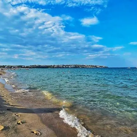 Beachfront 100 M From Smokinya Kavatsi By Flat Manаger デューニ